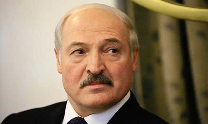 -belarus-zakryla-granitsu-s-ukrainoy-iz-za-potoka-oruzhiya-lukashenko