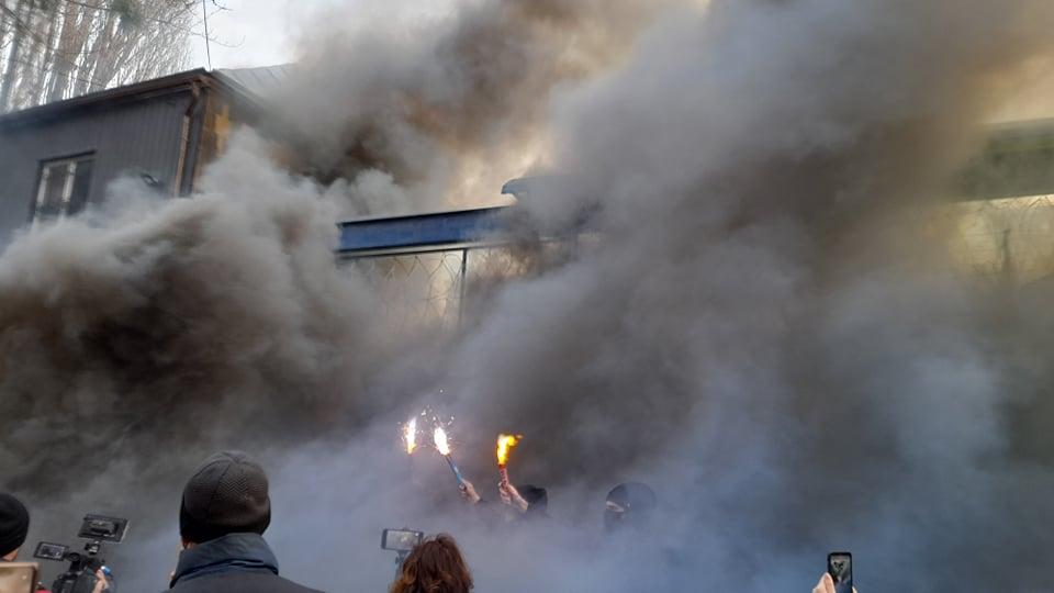 antonenko-anonsirovali-akciyu-pod-ofisom-prezidenta-foto-video-novosti-kieva-11354815