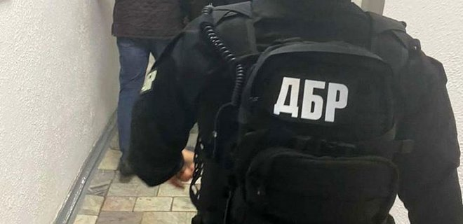 gbr-podozrevaet-deystvuyuschego-sotrudnika-sbu-v-sozdanii-organizovannoy-prestupnoy-gruppy