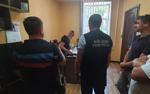 ofytsera-sbu-zaderzhaly-za-vymohatelstvo-250-tysiach