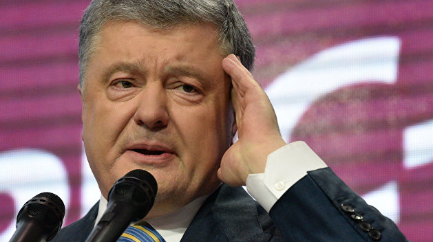poroshenko-zabrosali-dimovimi-shashkami