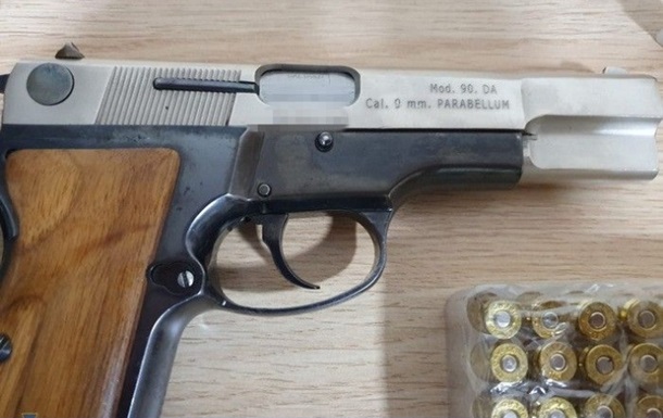 sbu-zaderzhala-byvsheho-boitsa-ato-za-torhovlui-oruzhyem