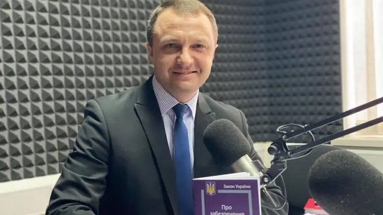 shkoly-v-ukraine-zakryvajutsja-sotnjami-hlavnoe-iz-doklada-movnoho-ombudsmena-kreminja
