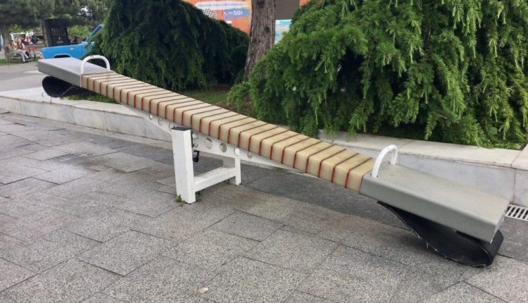 top-chinovnik-odesskoj-merii-syadet-na-skamyu-podsudimyh-za-brilliantovye-kacheli