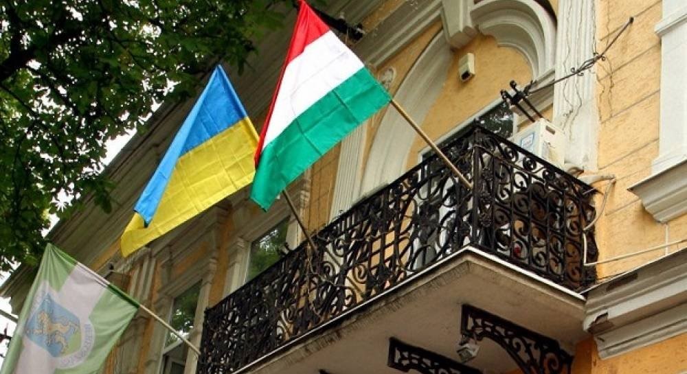uhorski-chynovnyky-vedut-nezakonnu-politychnu-ahitatsiiu-na-zakarpatti
