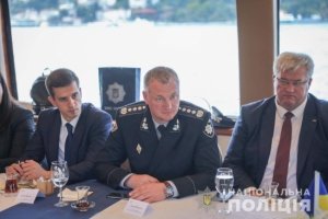 viktorija-knjazeva-byvshaya-zhena-hlavy-natspolitsii-popalas-s-denhami-na-hranitse-