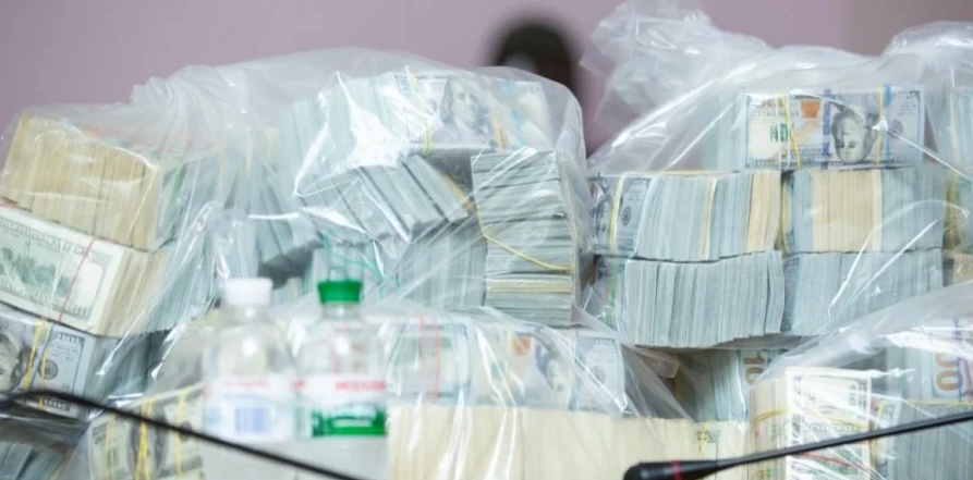 vzyatka-v-6-mln-dollarov-v-ukraine-detali-specoperacii-nabu-novosti-ukrainy